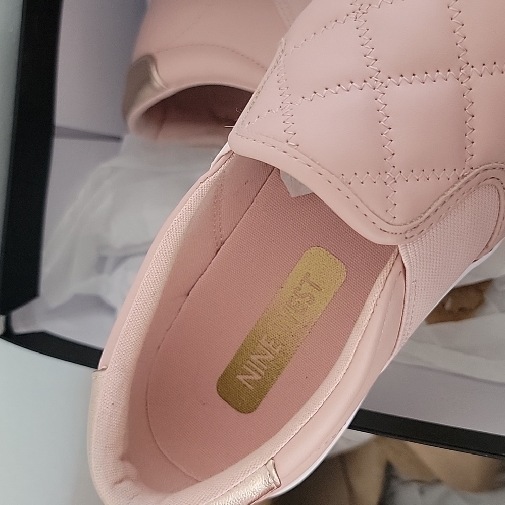 Slip on Sneakers - Picture 3 of 5